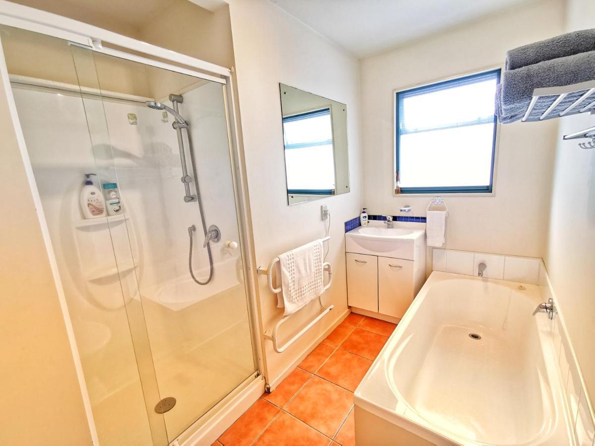 Atarau Grove Holiday House Paraparaumu Zewnętrze zdjęcie